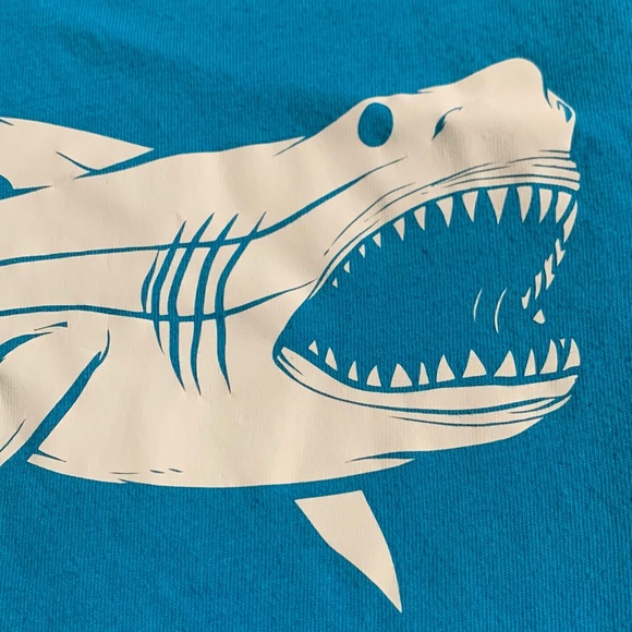 Great white shark 🦈 kids shirt - Picture 3 of 5
